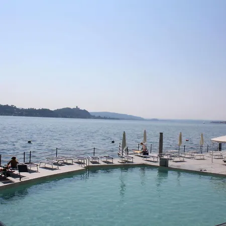 Apartment Locazione Turistica Antico Verbano-4 Meina